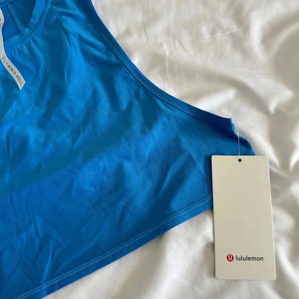 107 ๐๐ Lululemon Muslce Love Crop Tank * Tough - Cornflower - Picture 4 of 8